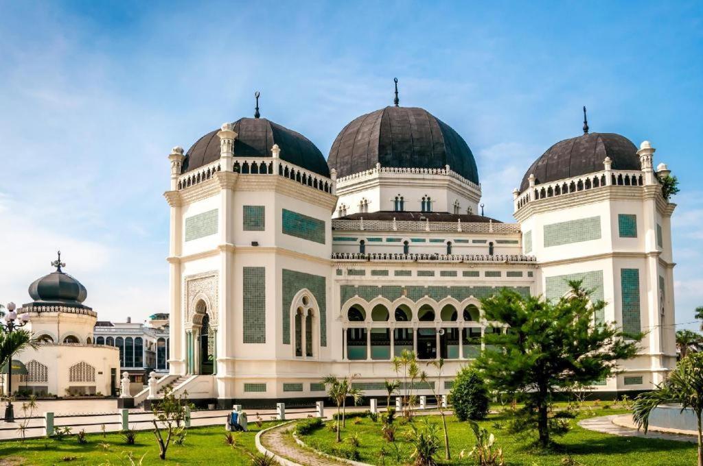 Grand Antares Hotel Medan Kültér fotó