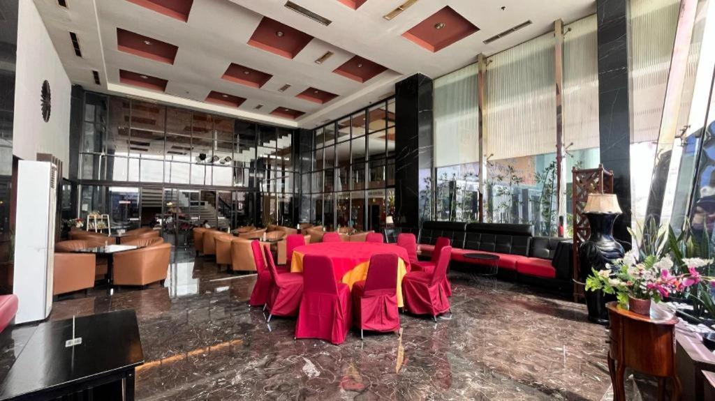 Grand Antares Hotel Medan Kültér fotó