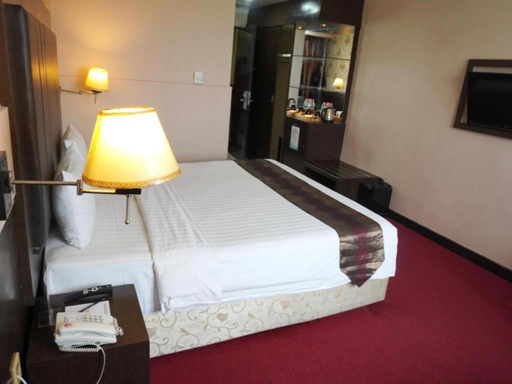 Grand Antares Hotel Medan Kültér fotó