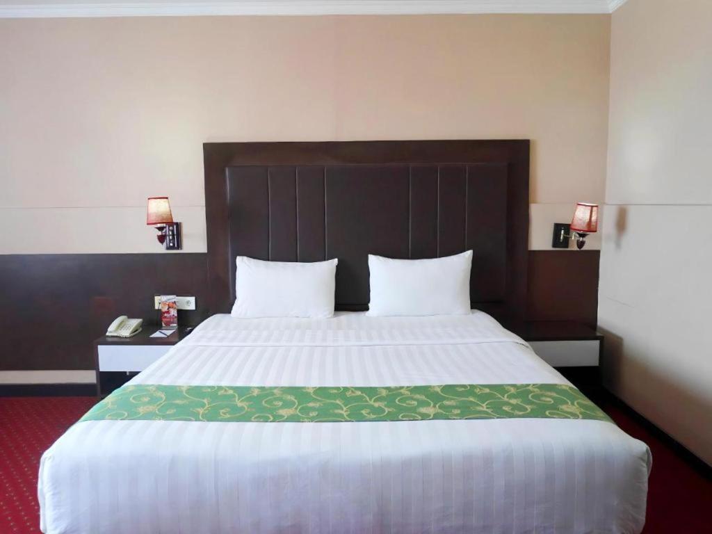 Grand Antares Hotel Medan Kültér fotó
