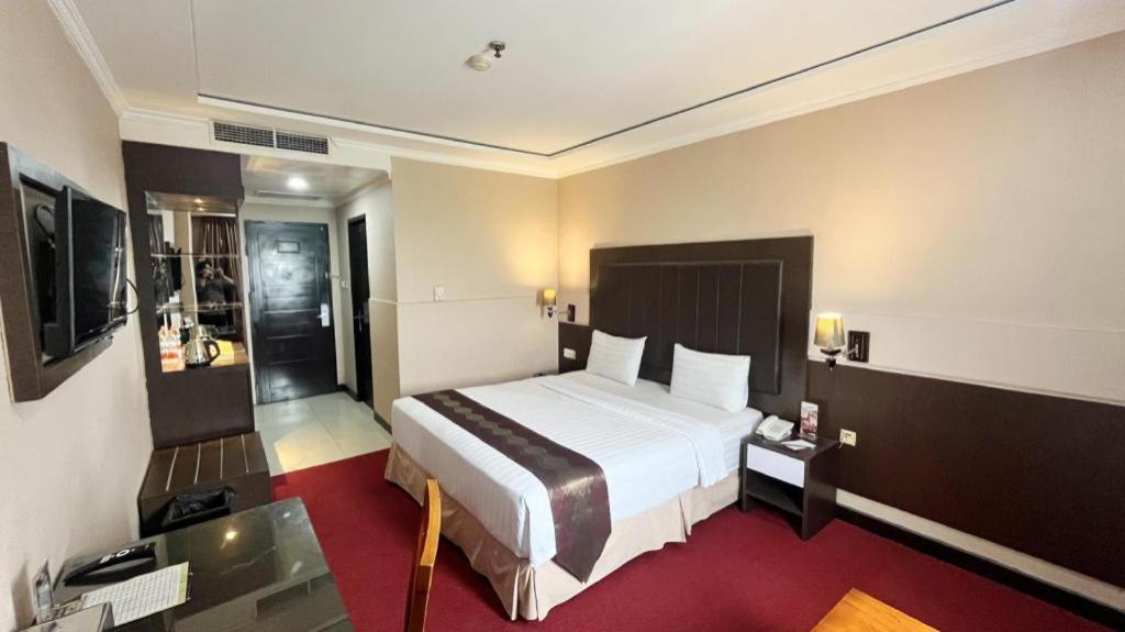 Grand Antares Hotel Medan Kültér fotó