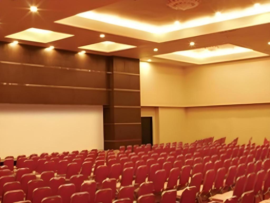 Grand Antares Hotel Medan Kültér fotó