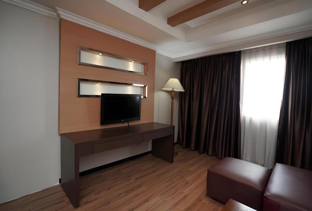 Grand Antares Hotel Medan Kültér fotó